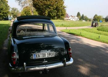 Mercedes-Benz 190 D von Hinten