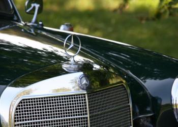 Mercedes-Benz 190 D Front Kühlerfigur